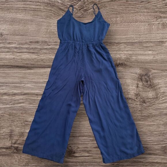 dip Women’s Size XS Navy Blue Cropped Jumpsuit Chic and Perfect Any Occasion - Picture 2 of 4